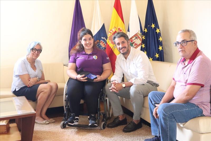 La Laguna recibe a Andrea Santana tras su participación en el Mundial sub-25 de baloncesto en silla de ruedas