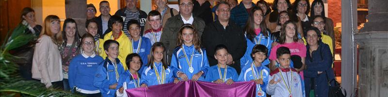 Felicitación a los campeones de Canarias de Pista de Invierno de Menores