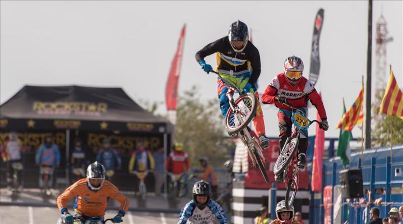 El BMX T-Riders logra tres títulos nacionales en Móstoles