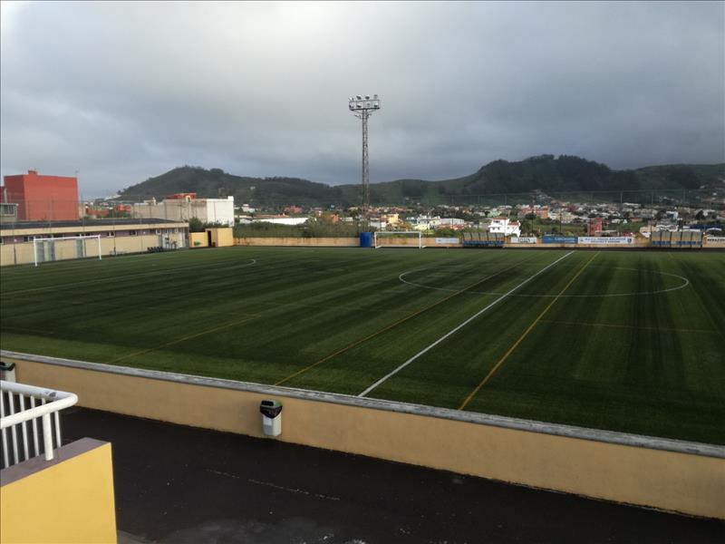 El OAD desarrolla un plan de choque para la mejora del césped artificial de todos los campos de fútbol municipales