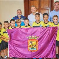 El Ayuntamiento de La Laguna reconoce en un acto la gran temporada del equipo benjamín de la UD Geneto