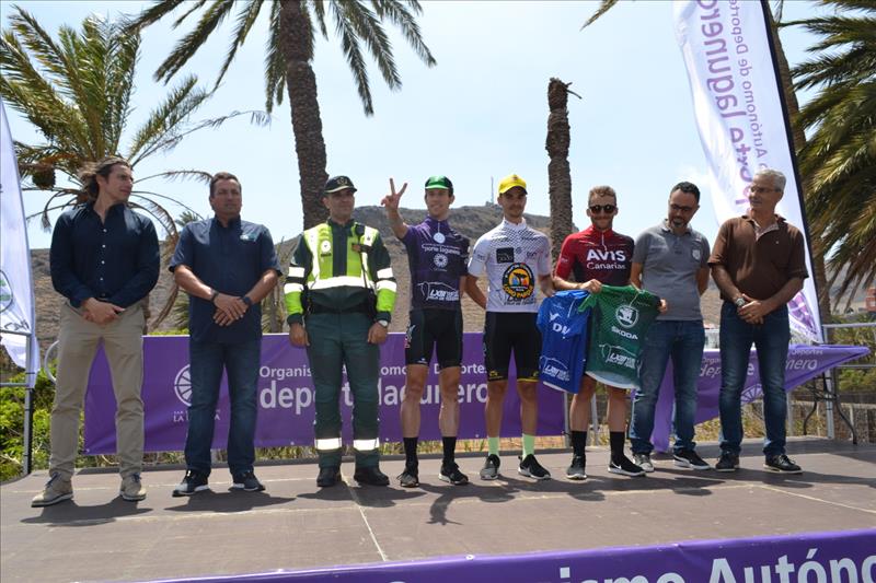 El equipo francés, gran vencedor de la segunda etapa de la LXIII Vuelta Ciclista Isla de Tenerife