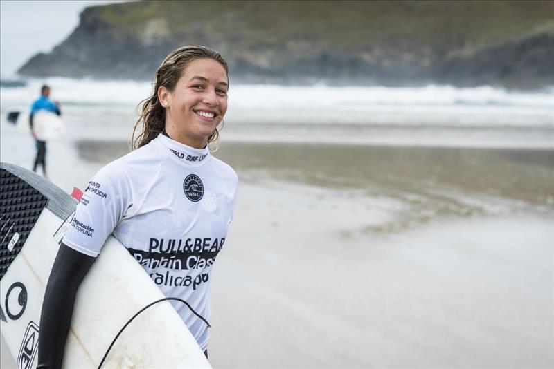Gran semana de la surfista Melania Suárez