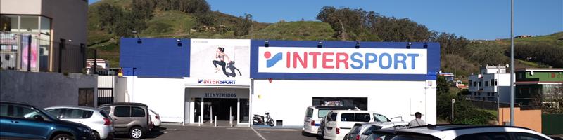 La entrega de dorsales de la San Silvestre Lagunera, en la nueva tienda Intersport de Los Rodeos 