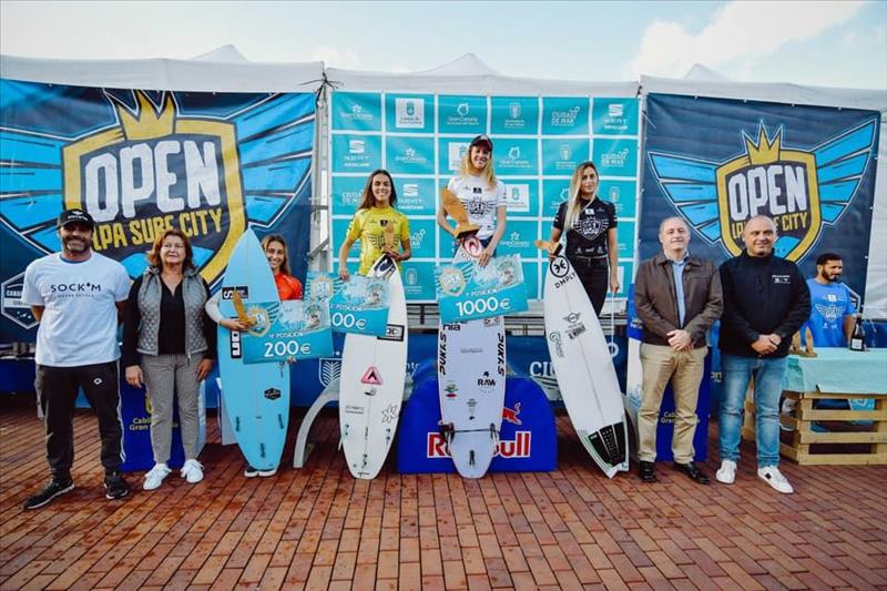 Melania Suárez gana el Open LPA Surf 2019 y concluye segunda en la Liga Iberdrola FESurfing