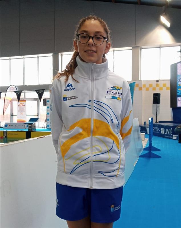 Ainara Moreno Armas logra marcas mínimas para el próximo Campeonato de España Alevín de natación