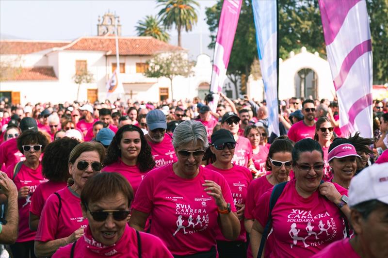 La XVI Carrera de la Mujer de La Laguna recauda más de 8.000 euros para la asociación ÁMATE y la AECC