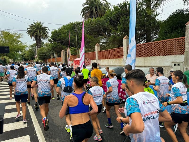 Deportistas de todas las edades disfrutaron de la primera edición de la Carrera Popular Santa Rosa de Lima en La Laguna
